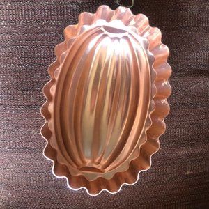 Retro Copper Oval/Melon Shaped Jello Mold 2 1/2 Cups